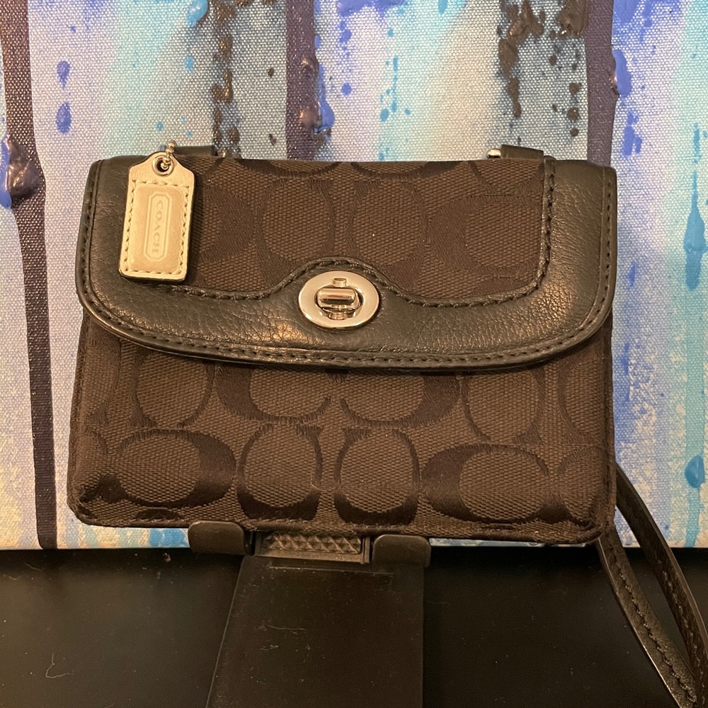 Coach Park Signature Dylan Crossbody Wallet canvas/leather peeling middle